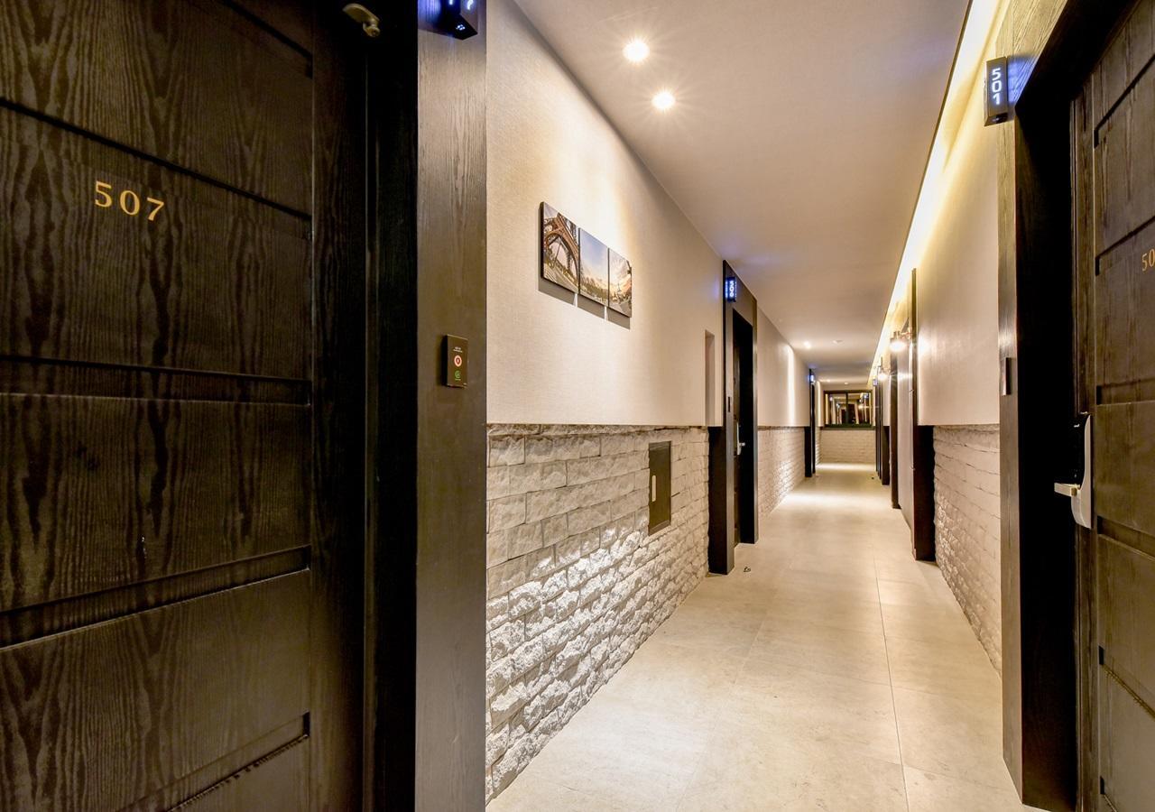 French Code Hotel Changwon Exterior foto