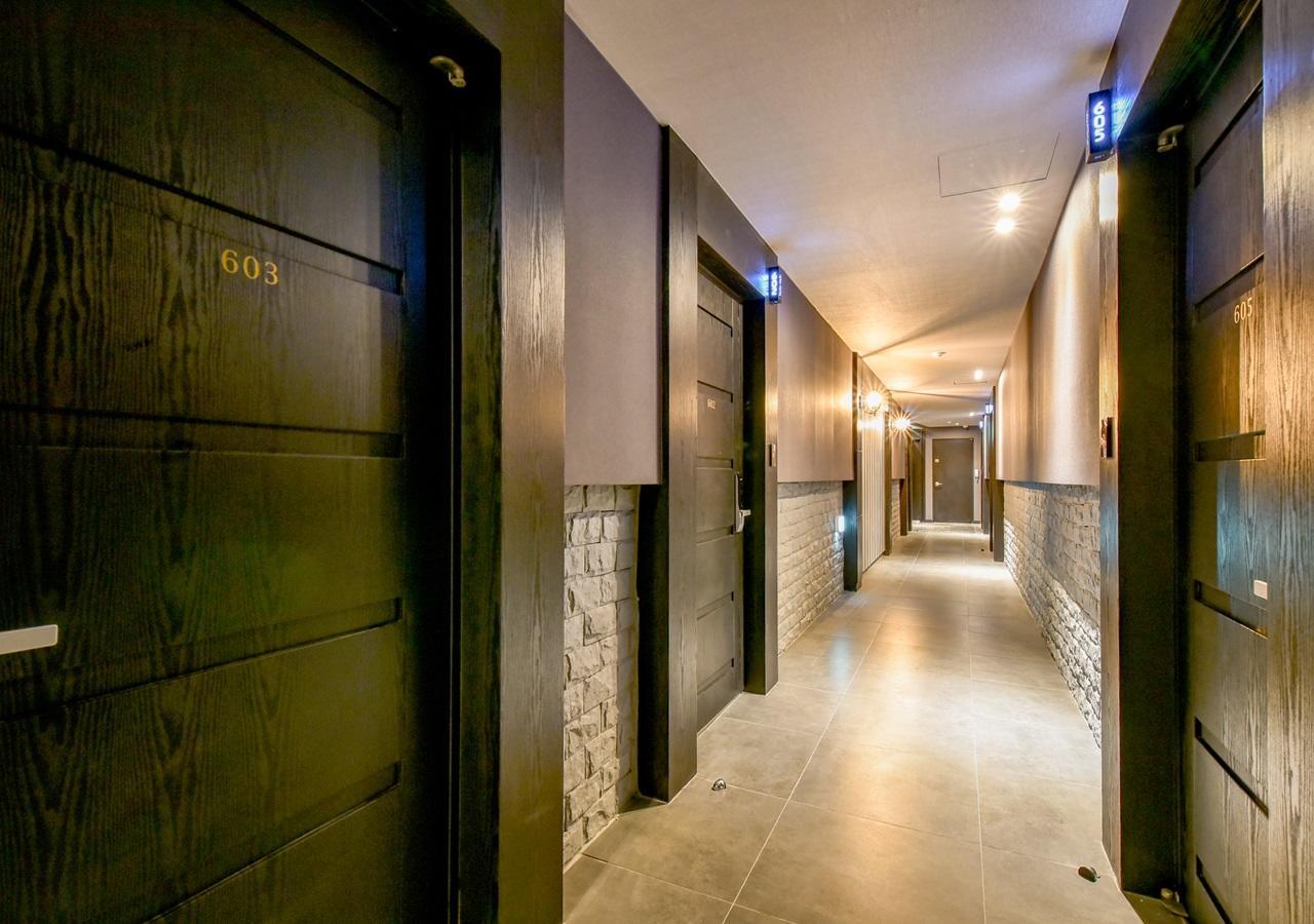 French Code Hotel Changwon Exterior foto